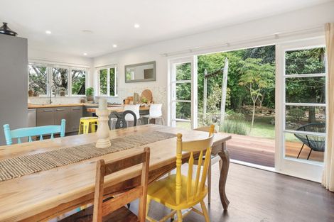 Photo of property in 37 Haruru Falls Road, Haruru, 0204