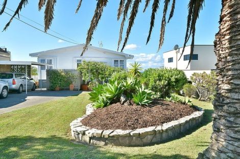 Photo of property in 30 Vipond Road, Stanmore Bay, Whangaparaoa, 0932