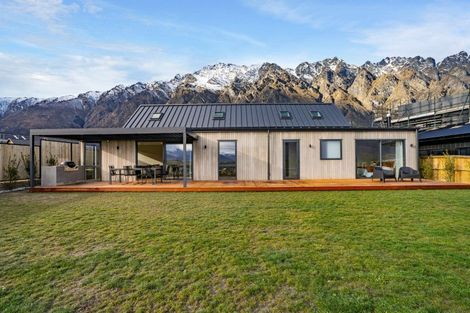 Photo of property in 101 Spur Ridge Rise, Jacks Point, 9371