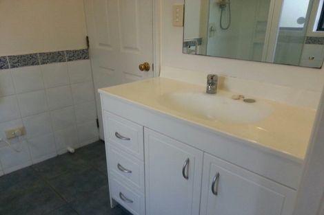 Photo of property in 32 Polo Prince Drive, Totara Park, Manurewa, 2576