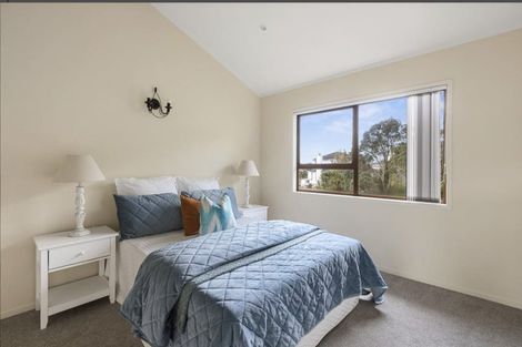 Photo of property in 1/807 East Coast Road, Northcross, Auckland, 0630