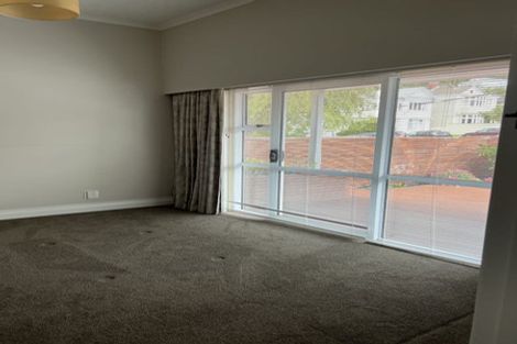 Photo of property in 7 Naughton Terrace, Kilbirnie, Wellington, 6022