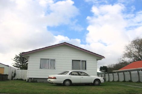 Photo of property in 27 Chatsworth Place, Highbury, Palmerston North, 4412