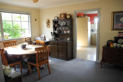 Photo of property in 12 Exeter Street, Waimate, 7924