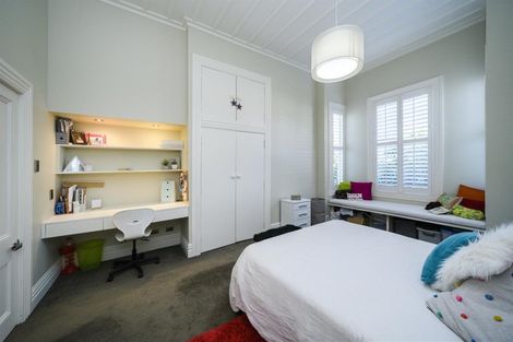 Photo of property in 16 Bond Street, Marton, 4710