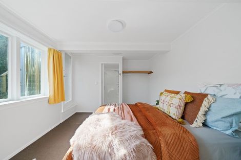 Photo of property in 38 Fairview Crescent, Kelburn, Wellington, 6012