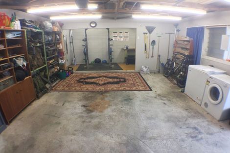 Photo of property in 5 Jones Place, Highbury, Palmerston North, 4412