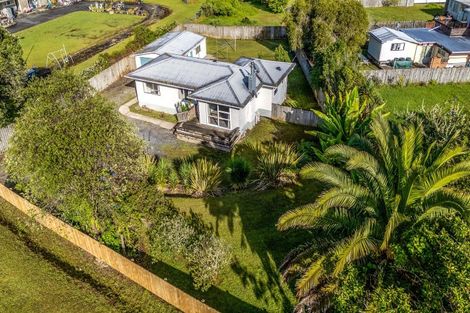 Photo of property in 19 Neumann Street, Kawakawa, 0210