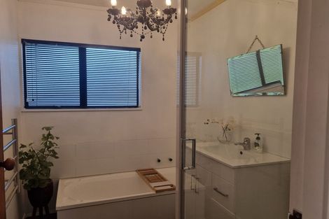 Photo of property in 33b Grey Street, Martinborough, 5711