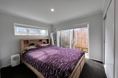 Photo of property in 30 Opouatu Avenue, Glenbrook, 2681