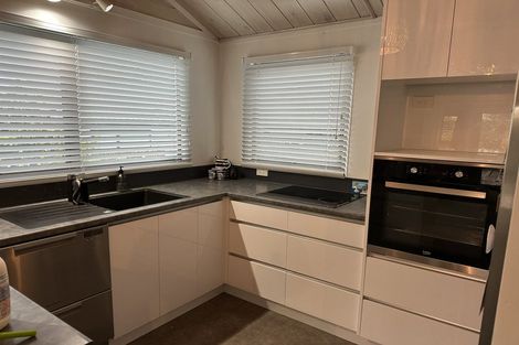 Photo of property in 6 Honnor Place, Hurdon, New Plymouth, 4310