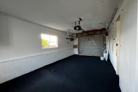 Photo of property in 2/69 Simon Ellice Drive, Bayview, Auckland, 0629