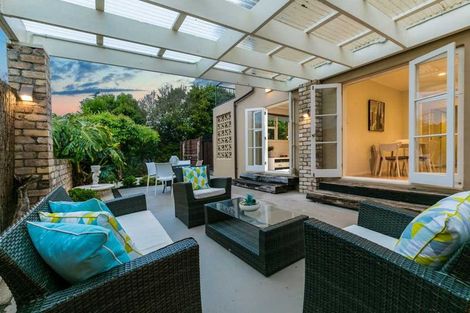 Photo of property in 456 Beach Road, Murrays Bay, Auckland, 0630