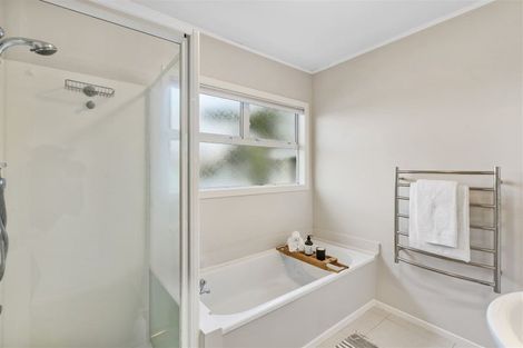 Photo of property in 1/11 Penning Road, Milford, Auckland, 0620