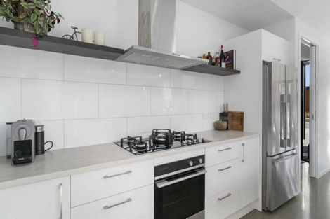 Photo of property in 11 Bale Road, Jacks Point, 9371