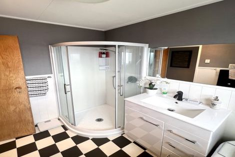 Photo of property in 15 Hillcrest Street, Tirau, 3410