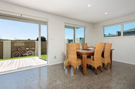 Photo of property in 708a Papamoa Beach Road, Papamoa Beach, Papamoa, 3118