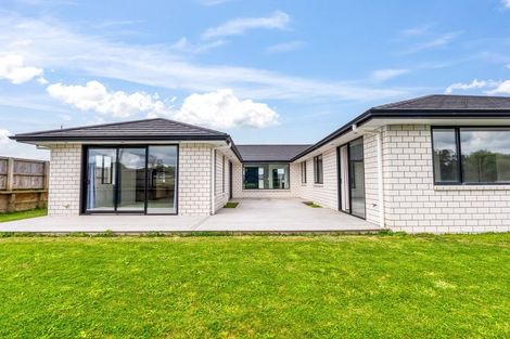 Photo of property in 79 Murray Ward Drive, Te Kauwhata, 3710