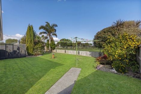 Photo of property in 59 Corinth Grove, Papamoa Beach, Papamoa, 3118