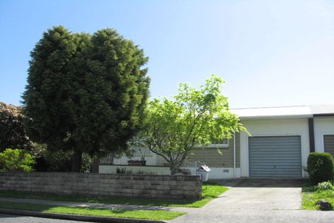 Photo of property in 2/8 Leicester Street, Stoke, Nelson, 7011