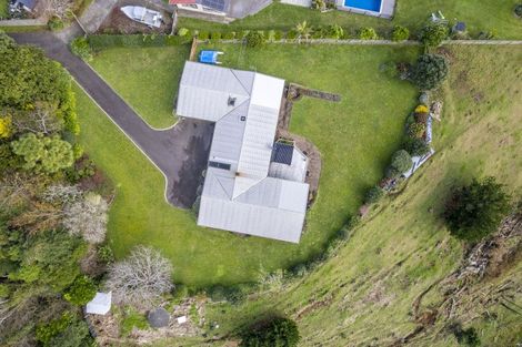 Photo of property in 6 Byron Place, Whalers Gate, New Plymouth, 4310