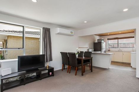 Photo of property in 3/155 Bowhill Road, New Brighton, Christchurch, 8083