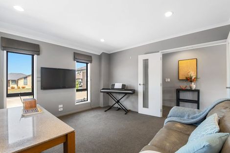 Photo of property in 39 Hamon Place, Pukehangi, Rotorua, 3015