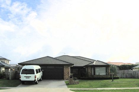 Photo of property in 10 San Priamo Place, Paraparaumu Beach, Paraparaumu, 5032