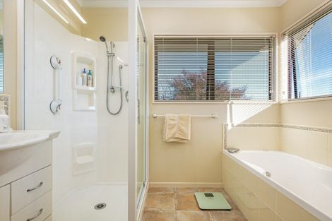 Photo of property in 68a Ihaka Street, Hokowhitu, Palmerston North, 4410