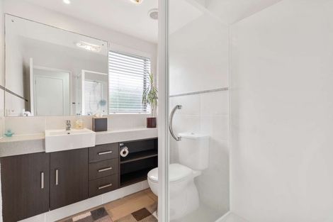 Photo of property in 5 Kouras Place, Flat Bush, Auckland, 2016