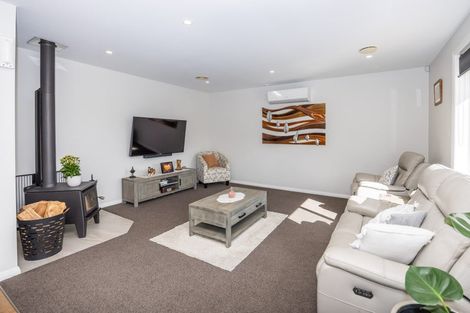 Photo of property in 17 Margot Lane, Matangi, Hamilton, 3283