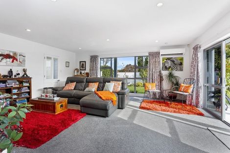 Photo of property in 27 Melford Close, Rangiora, 7400