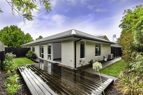 Photo of property in 2/23 Wakelin Place, Redwood, Christchurch, 8051
