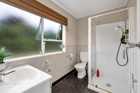 Photo of property in 11 Matai Place, Hawera, 4610