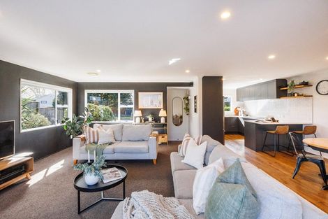 Photo of property in 4 Gladys Place, Kelvin Grove, Palmerston North, 4414