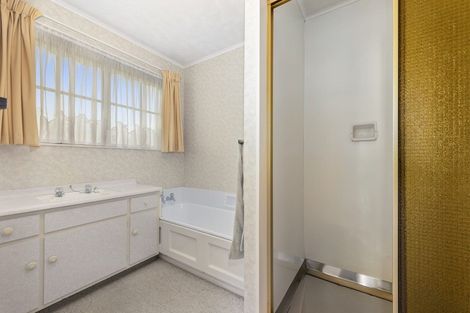 Photo of property in 3 Dowling Grove, Silverstream, Upper Hutt, 5019