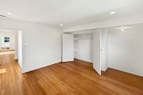 Photo of property in 832 Whangaparaoa Road, Manly, Whangaparaoa, 0930