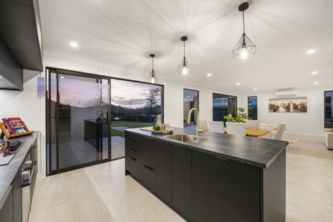 Photo of property in 92 Great South Road, Pokeno, 2402