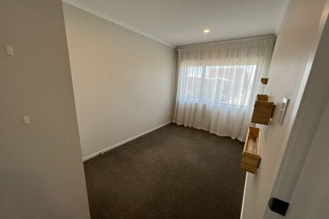 Photo of property in 37 Walter Merton Road, Hobsonville, Auckland, 0616