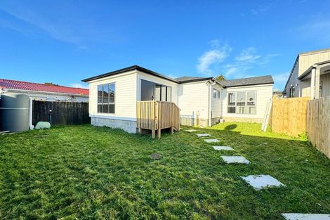 Photo of property in 100a Everglade Drive, Totara Heights, Auckland, 2105