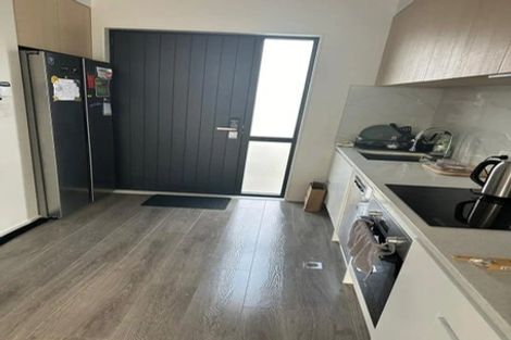 Photo of property in 20/12 Arney Road, Ranui, Auckland, 0612