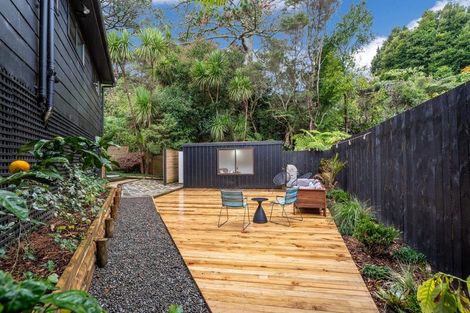 Photo of property in 2/33 Sapphire Place, Bayview, Auckland, 0629