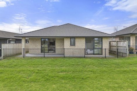 Photo of property in 26 Richardson Road, Omokoroa, 3114
