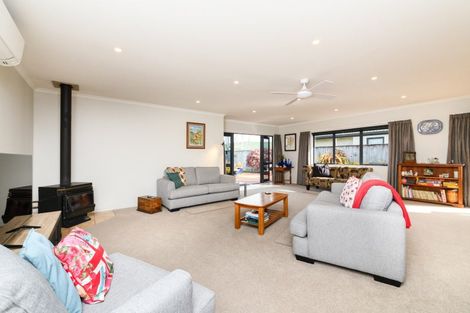 Photo of property in 10 Ursula Drive, Feilding, 4702