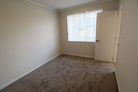 Photo of property in 17 Grove Way, Riverhead, 0820