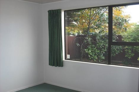 Photo of property in 9 Adams Place, Kelvin Grove, Palmerston North, 4414