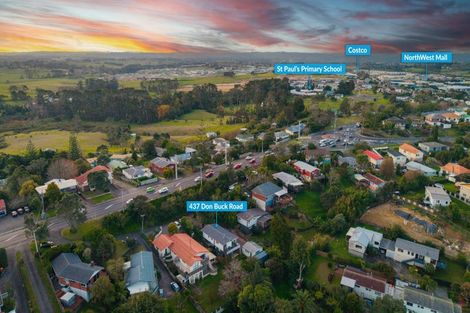 Photo of property in 437 Don Buck Road, Massey, Auckland, 0614