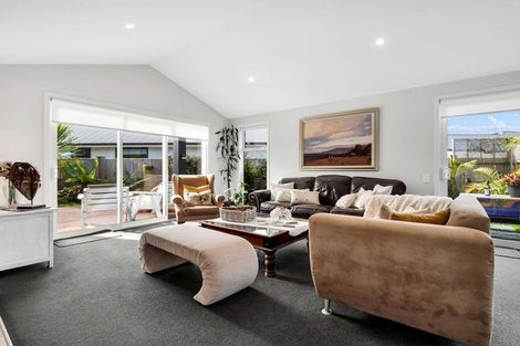 Photo of property in 4 Mida Close, Papamoa Beach, Papamoa, 3118