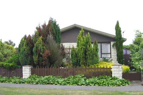 Photo of property in 28 Cowes Street, Avondale, Christchurch, 8061