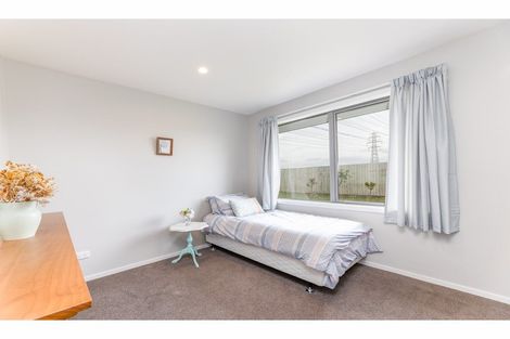 Photo of property in 34 Roberts Road, Hei Hei, Christchurch, 8042